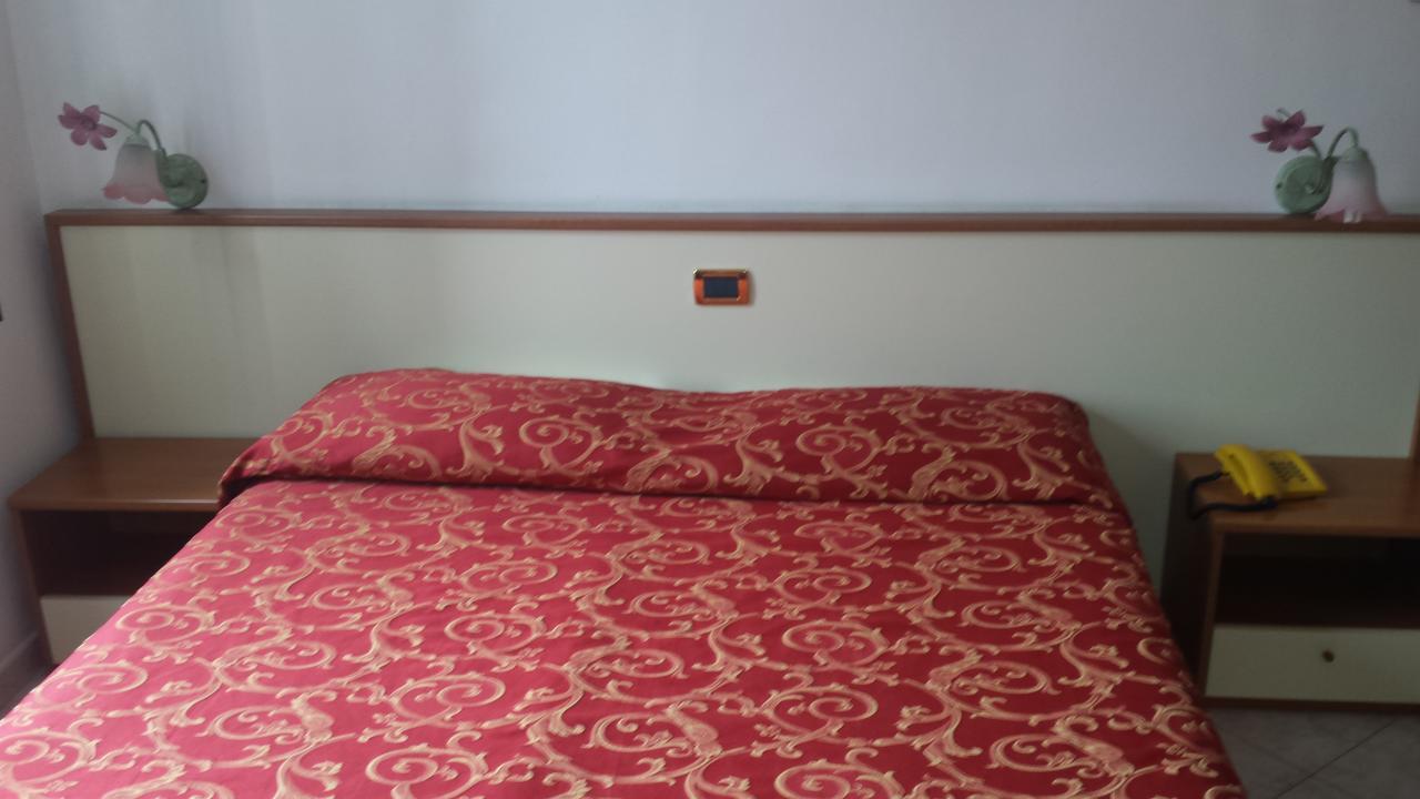Hotel Ideale Varazze Esterno foto