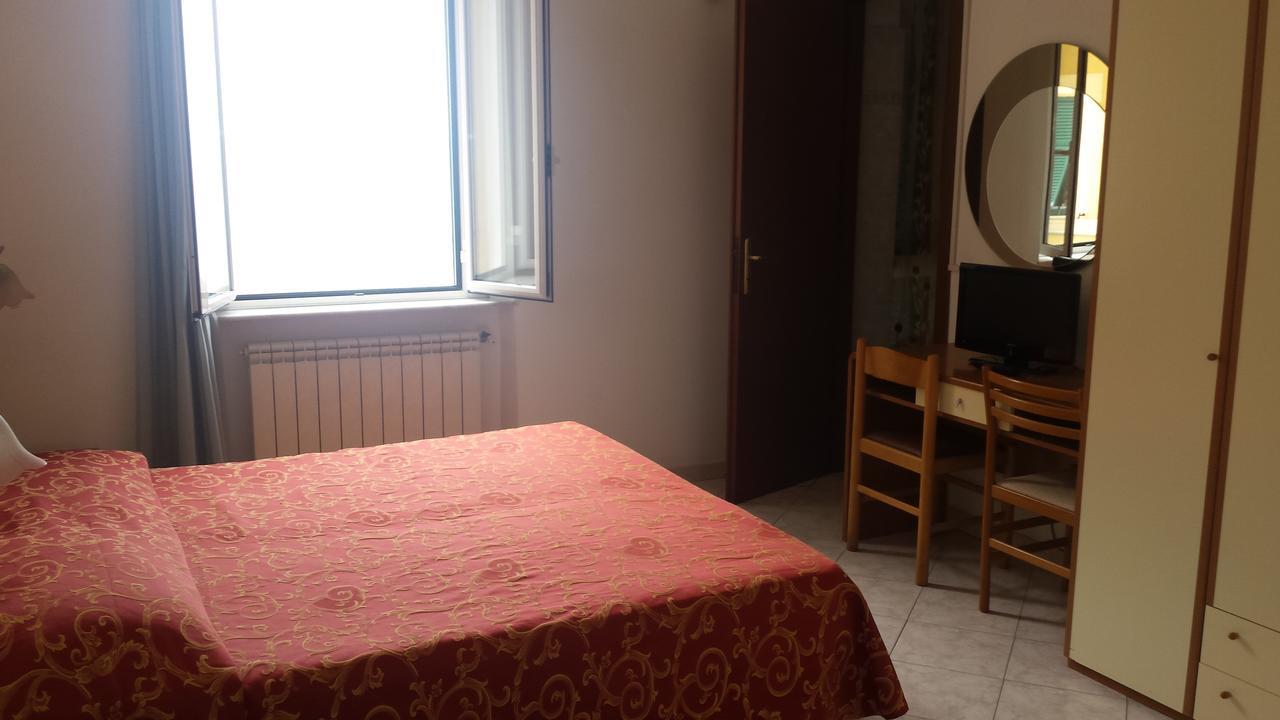 Hotel Ideale Varazze Esterno foto