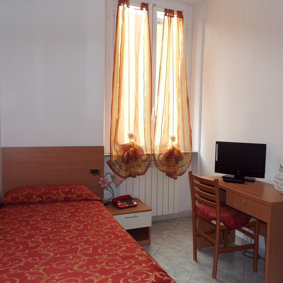 Hotel Ideale Varazze Esterno foto