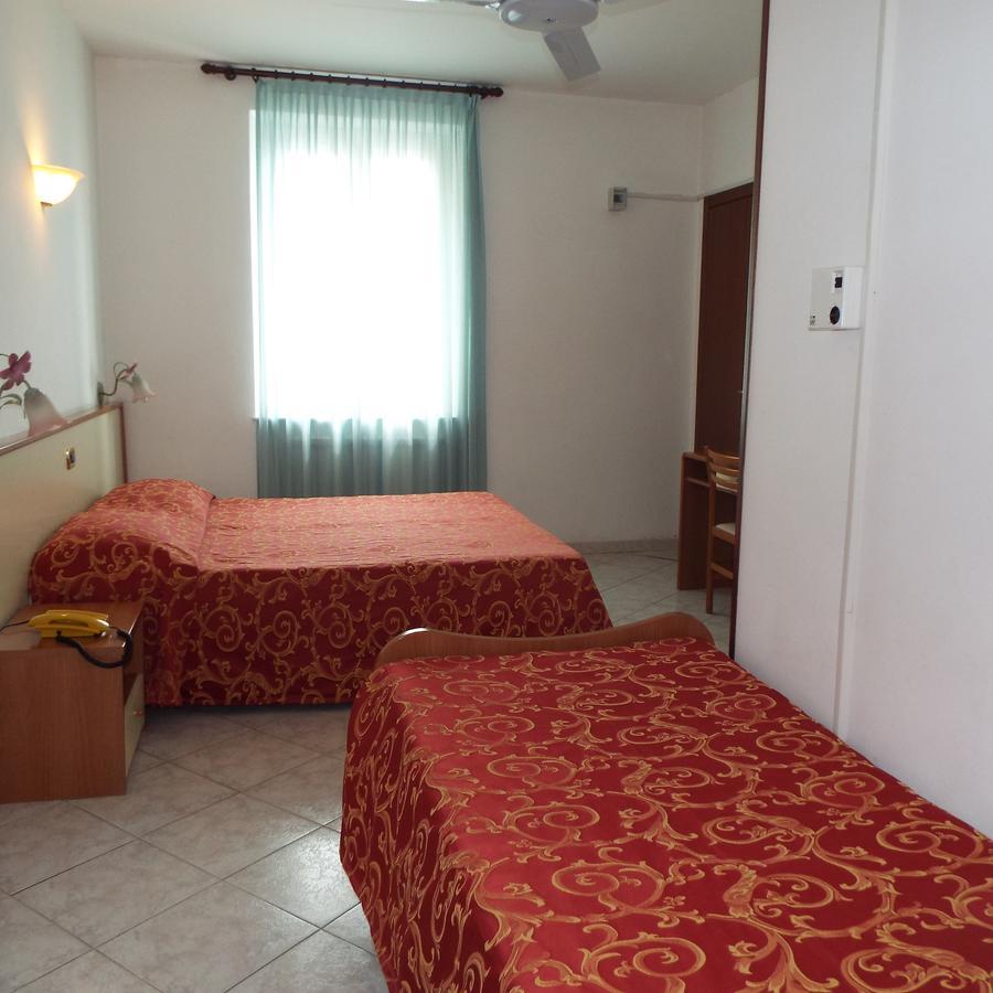 Hotel Ideale Varazze Esterno foto